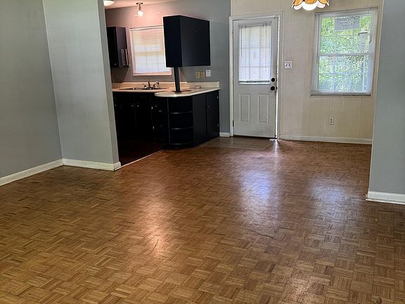 4th image of 1141 Winifred Dr