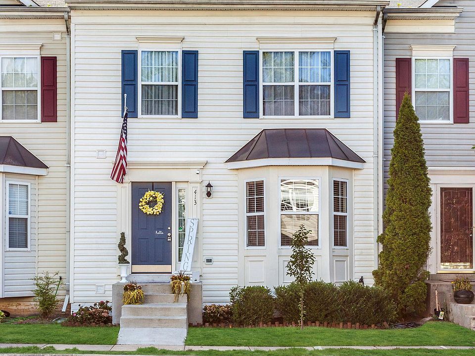1st image of 413 Park Cove Dr