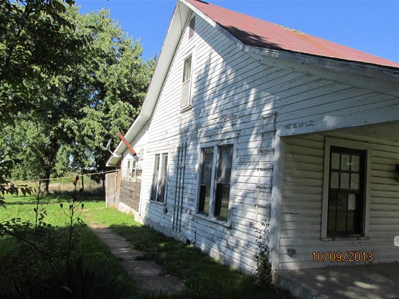 2nd image of 13085 Groves Dr