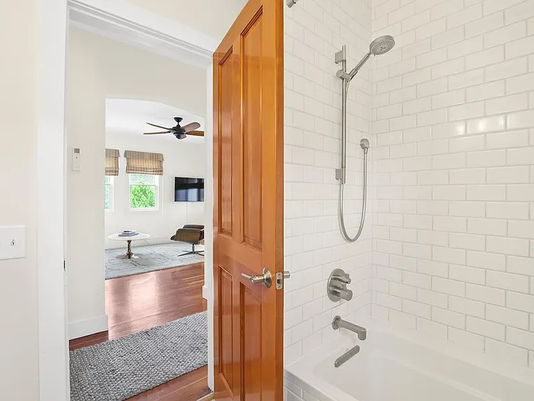 1164 Raymond Ave — Photo 29