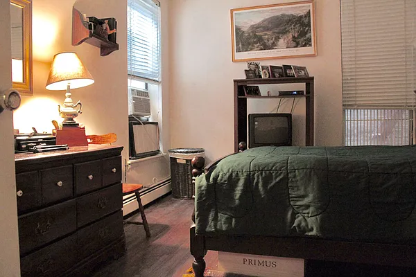 Rented by Eljay Realty, Co. | media 7