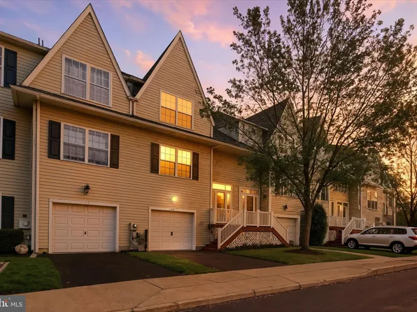 246 Roosevelt Ave, Downingtown, PA 19335
