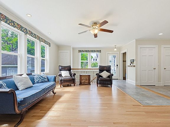 5th image of 24 Riverside Pl