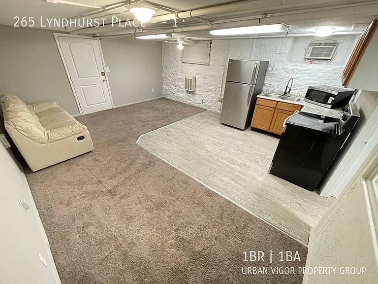 265 Lyndhurst Pl #1 — Photo 1