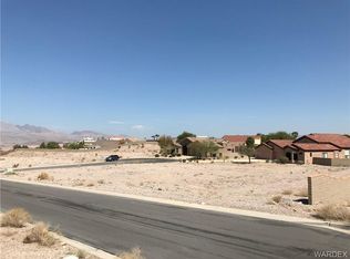 2930 Steamboat Dr, Bullhead City, AZ 86429
