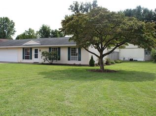 970 S Haueter Sq NE, Bolivar, OH 44612