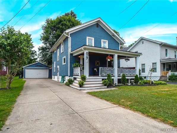 529 Ridge Ave, East Aurora, NY 14052
