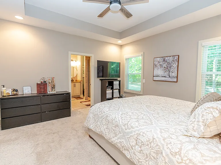 122 Timberland Dr — Photo 8