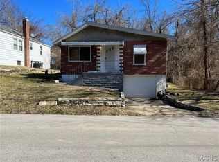 10052 Valley Dr, Saint Louis, MO