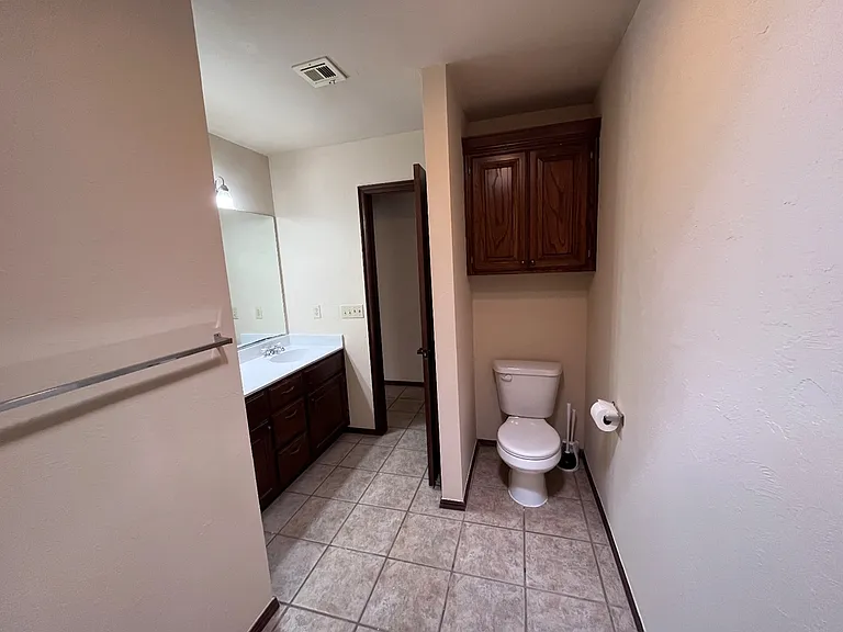 413 NW 143rd St — Photo 27