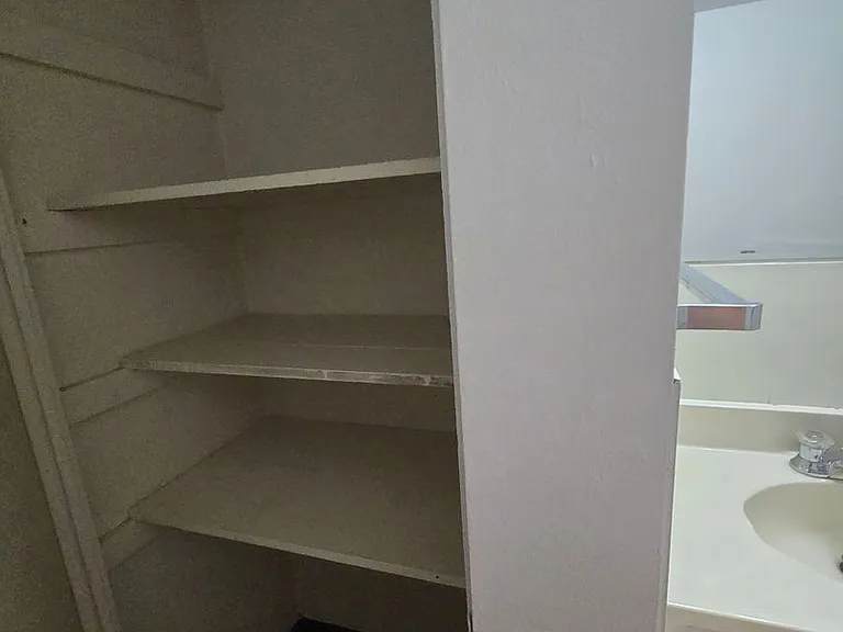 105 Hilltop Dr — Photo 7