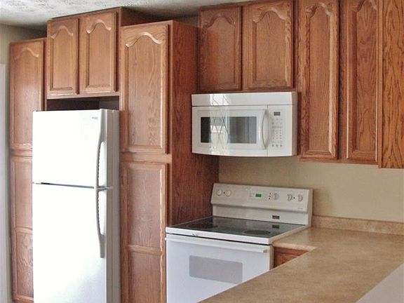 4th image of 614 Willowick Dr