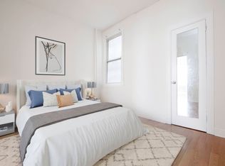 858 8th Ave APT 4R, New York, NY 10019