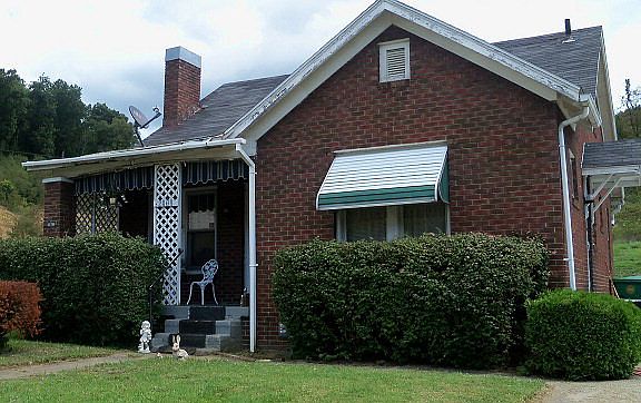 2nd image of 2008 Thomas Ave