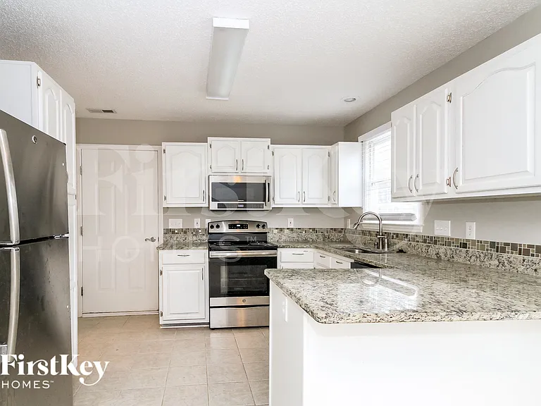 3302 Sparrowhawk Dr — Photo 9