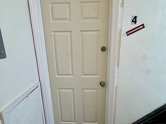 4th image of 212 N Highland Ave APT 3