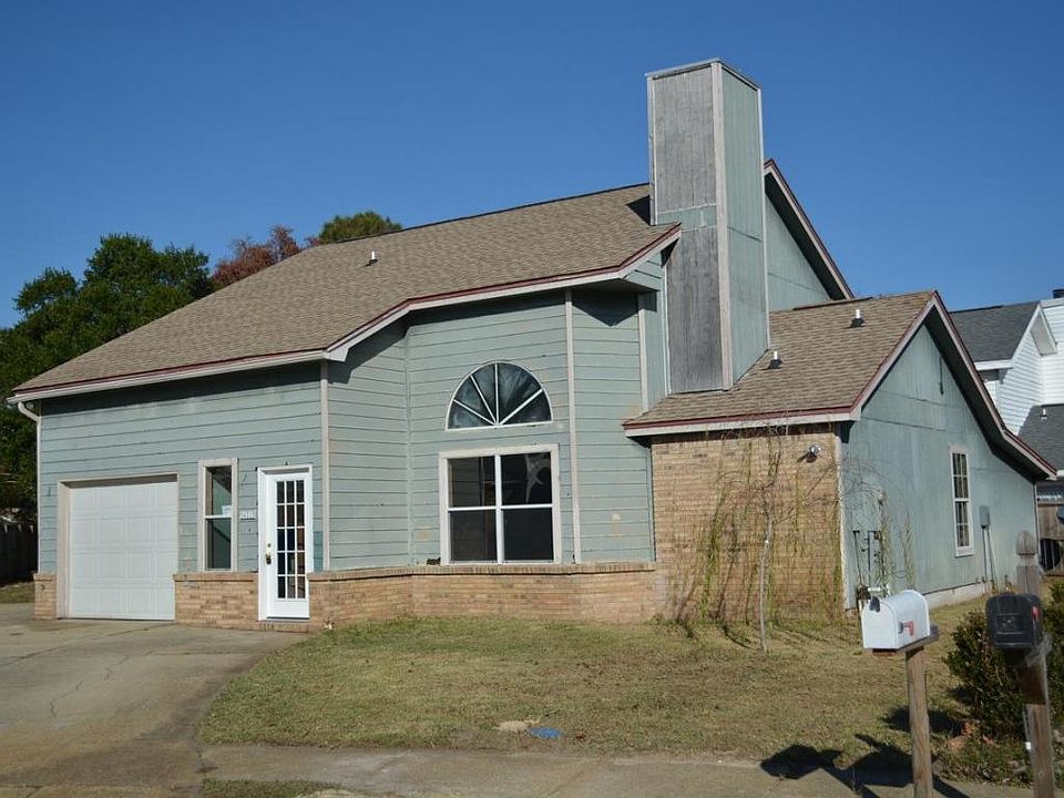 1st image of 421 Canterbury Ct