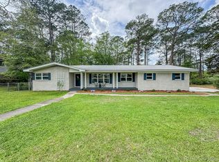 305 N Hillcrest St, Geneva, AL 36340