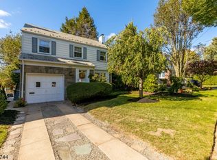 270 Ridge Rd, Rutherford, NJ 07070