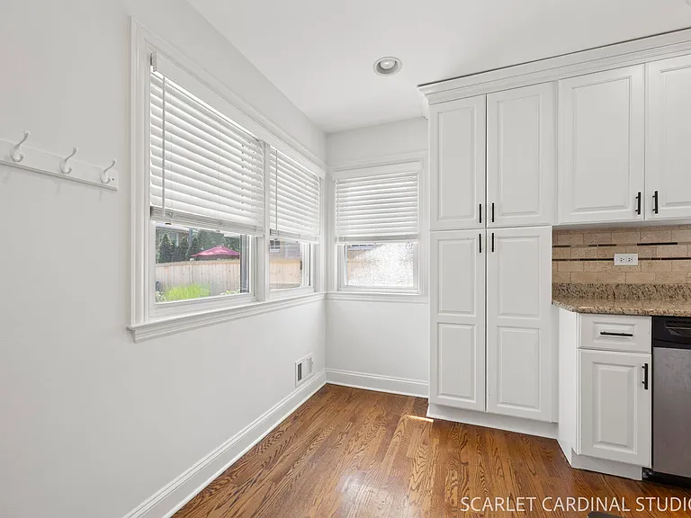 451 S Grace St — Photo 13