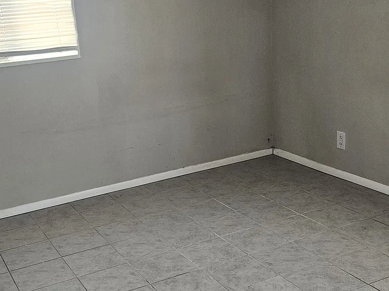 2901 Carol St NE — Photo 14