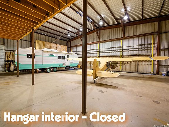 4th image of 121 PITTS LN