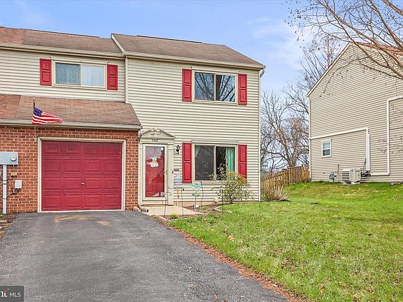 3rd image of 3307 Glen Hollow Dr