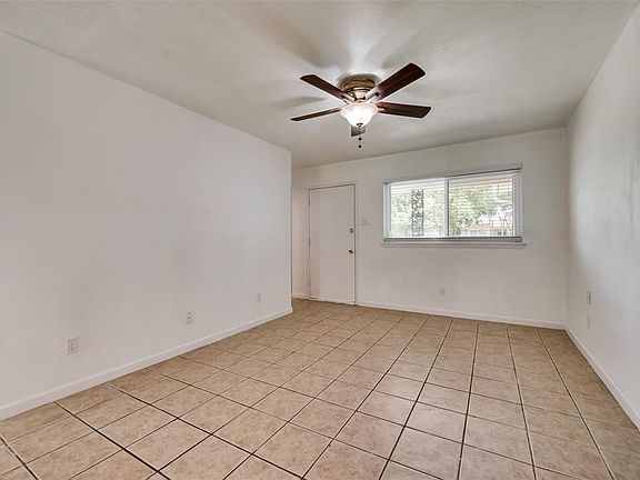 3rd image of 1133 Pampa Dr