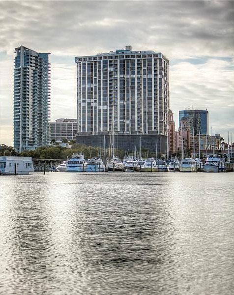 1st image of 1 Beach Dr SE Unit 1002