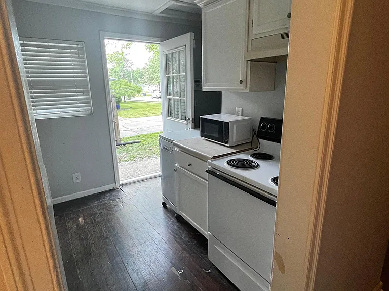 717 S Chestnut St — Photo 1
