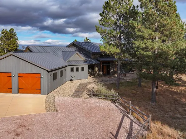11650 Red Canyon Rd, Hot Springs, SD 57747