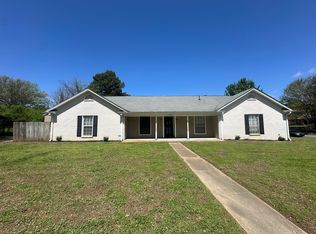 5252 Rolling Meadows Dr, Memphis, TN 38134
