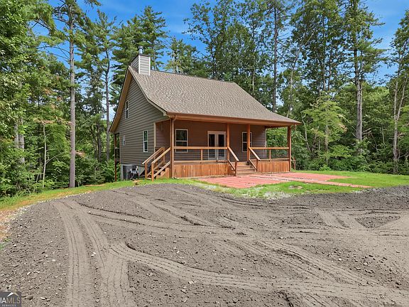 4th image of 60 Cady Ln