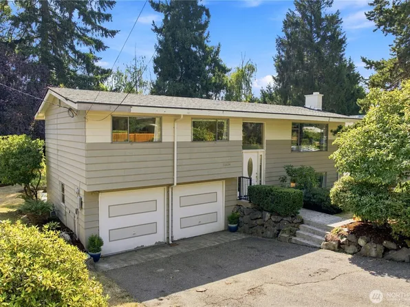 10634 32nd Avenue SW, Seattle, WA 98146