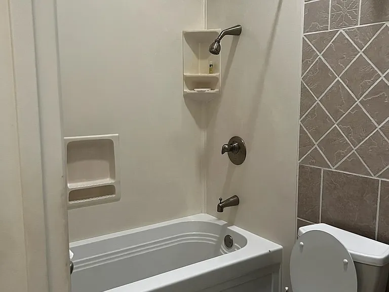 860 Souverain Ct — Photo 7