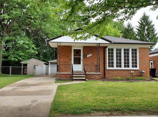 17960 Elizabeth St, Roseville, MI 48066