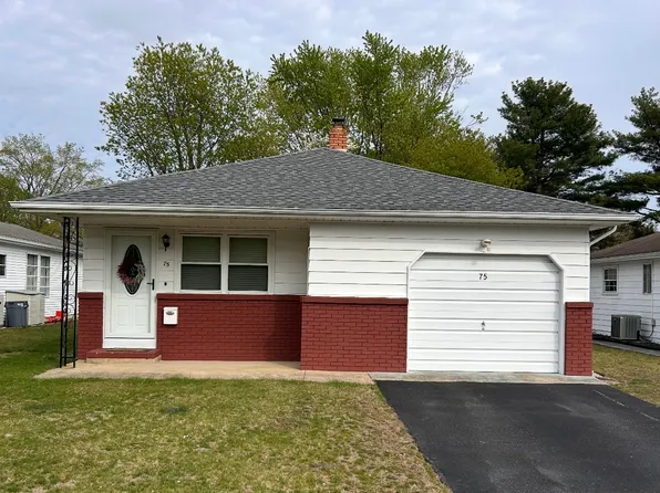 75 Montserrat St, Toms River, NJ 08757