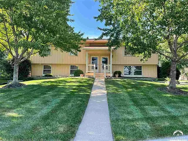 3202 W 22nd St — Photo 1
