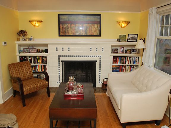 Living room off entry