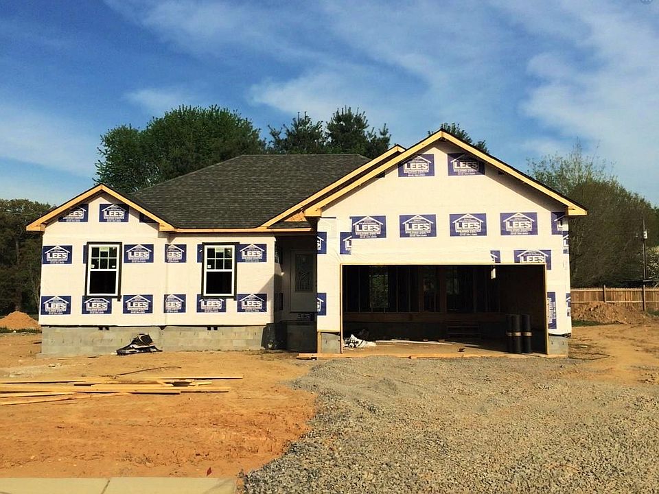 1st image of 3A Hobbs Dr