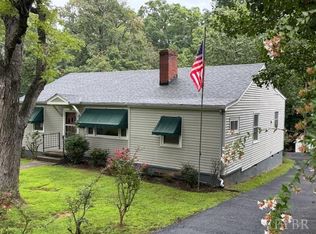 1010 Galax St, Bedford, VA 24523
