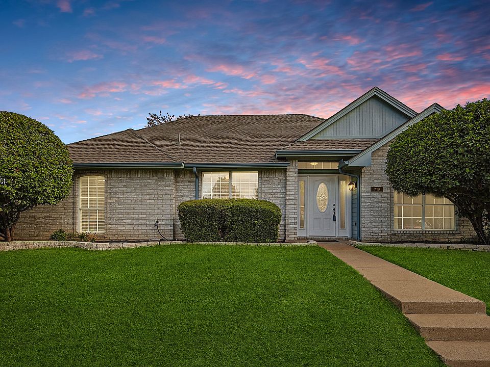 1st image of 719 Blue Oak Dr