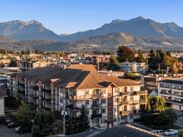 45615 Brett Ave #303, Chilliwack, BC V2P 1P1