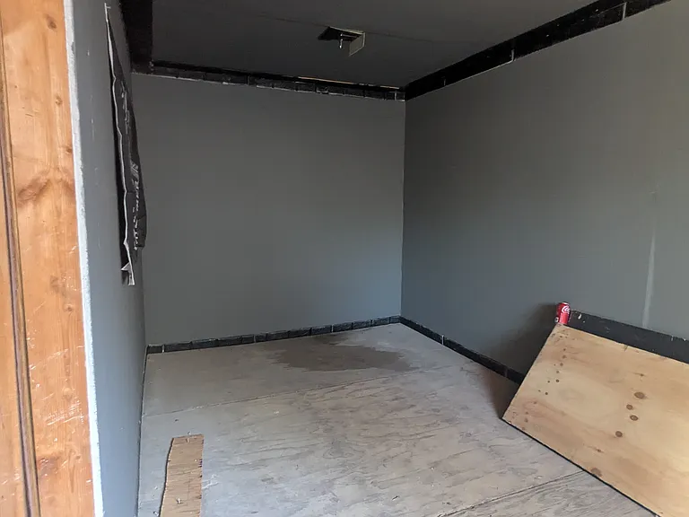 2534 Ivanhoe Dr — Photo 36