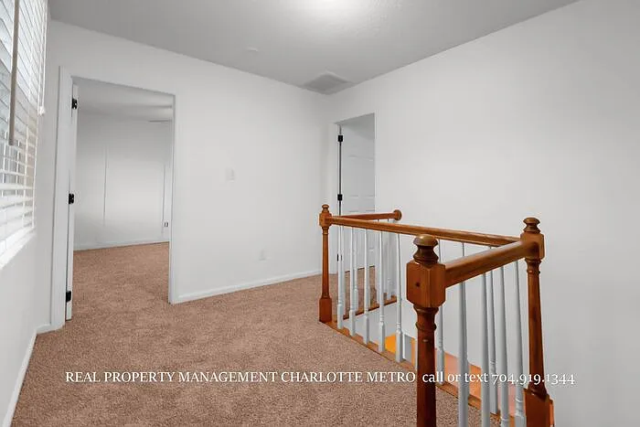 9451 Kings Falls Dr — Photo 24