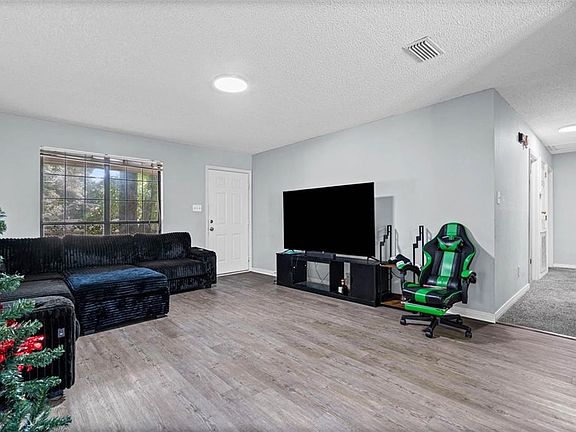 4th image of 1469 Mamie Dr