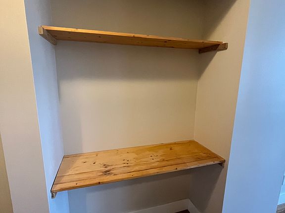 4th image of 131 E 3rd St APT 401