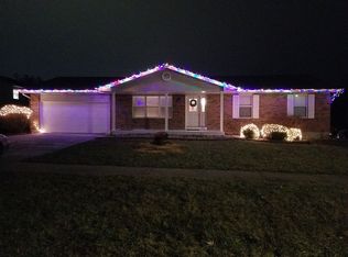 1493 Bridlespur Dr, Wentzville, MO