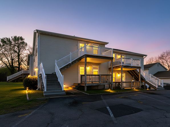 540 Hamlet Ave APT 8