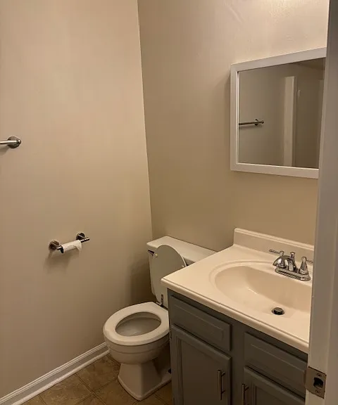 1214 Ash Cir — Photo 24
